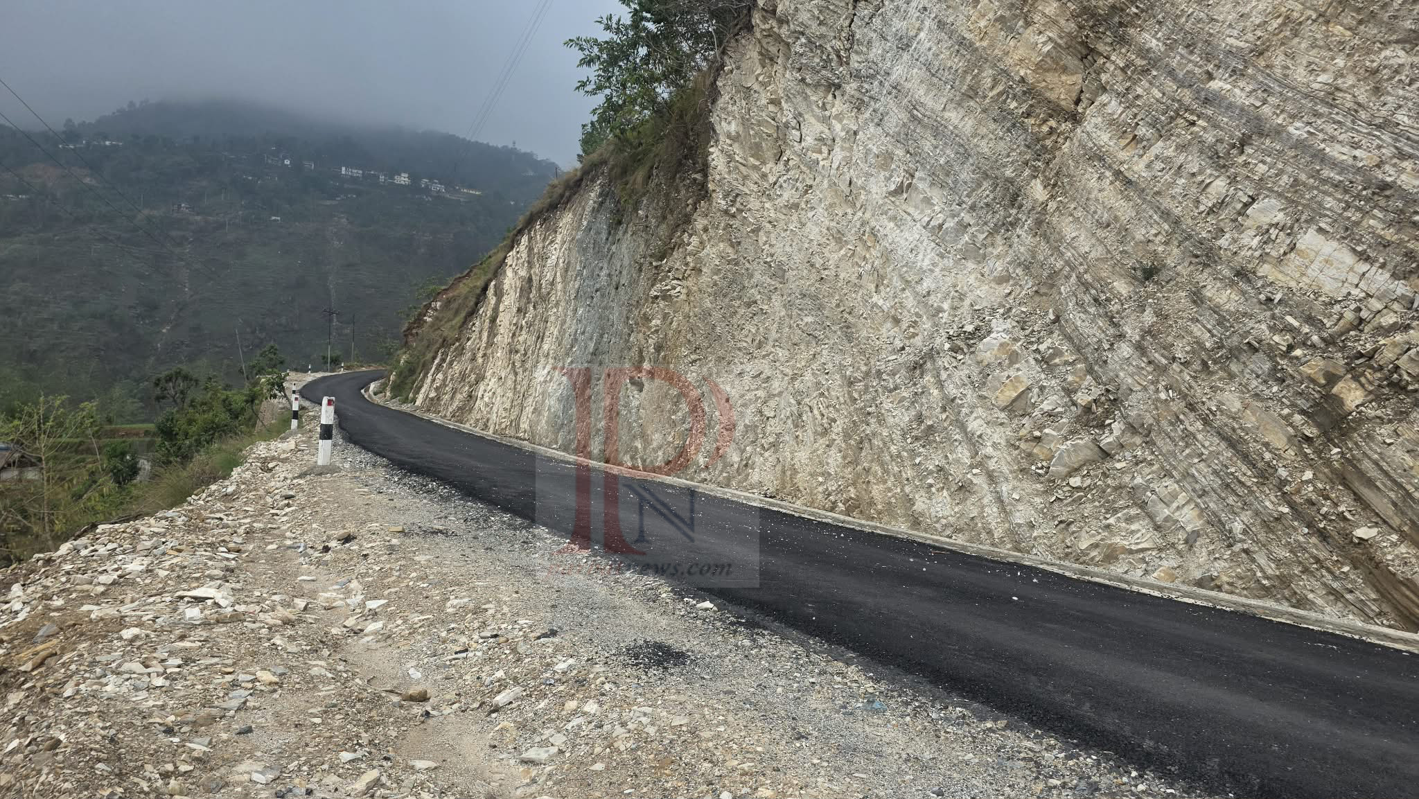 लुंखु–हुवास सडकमा कालोपत्रेको काम सम्पन्न