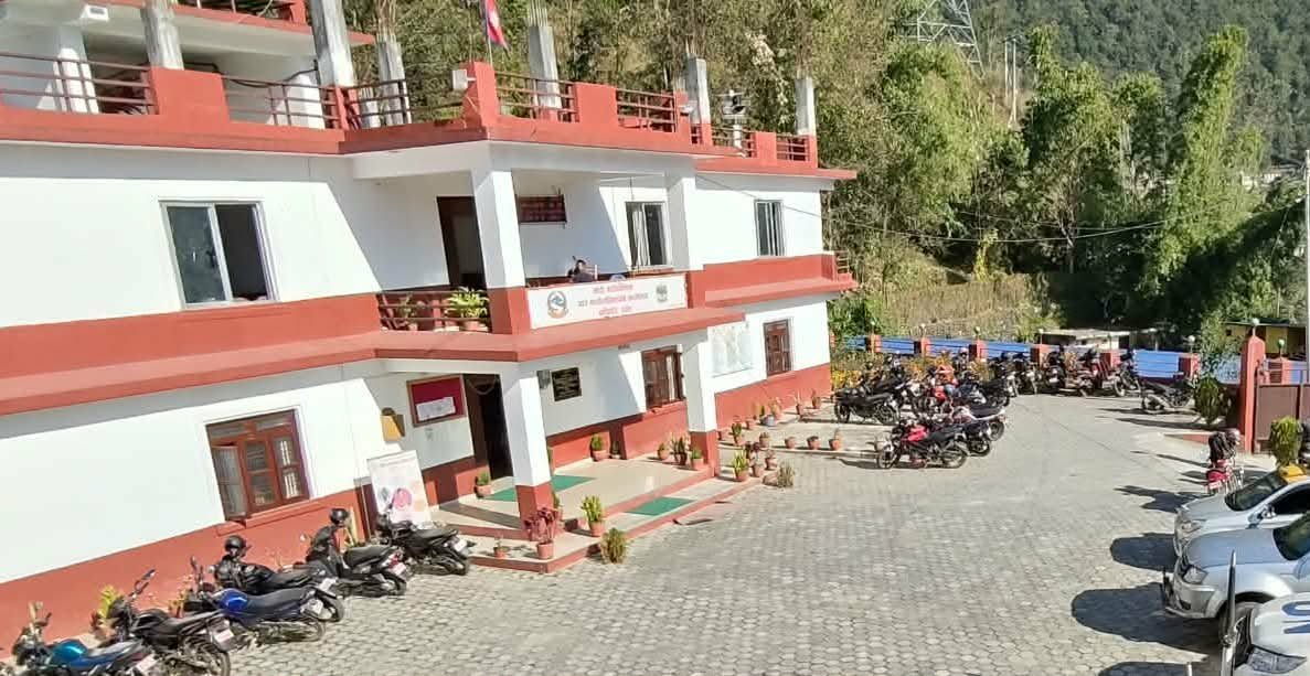 सार्वजनिक बिदाको दिन पनि खुल्ने भयो मोदी गाउँपालिकाको कार्यालय